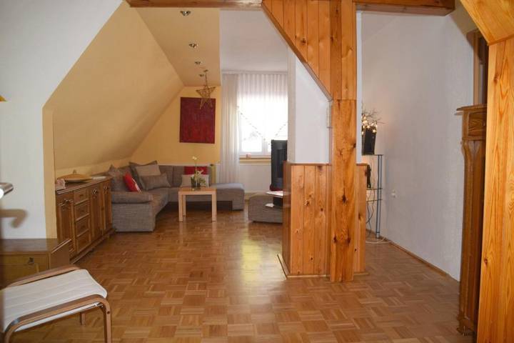 Ferienwohnung für 12 Personen, mit Terrasse und Garten sowie Sauna und Ausblick in Masserberg - 2
