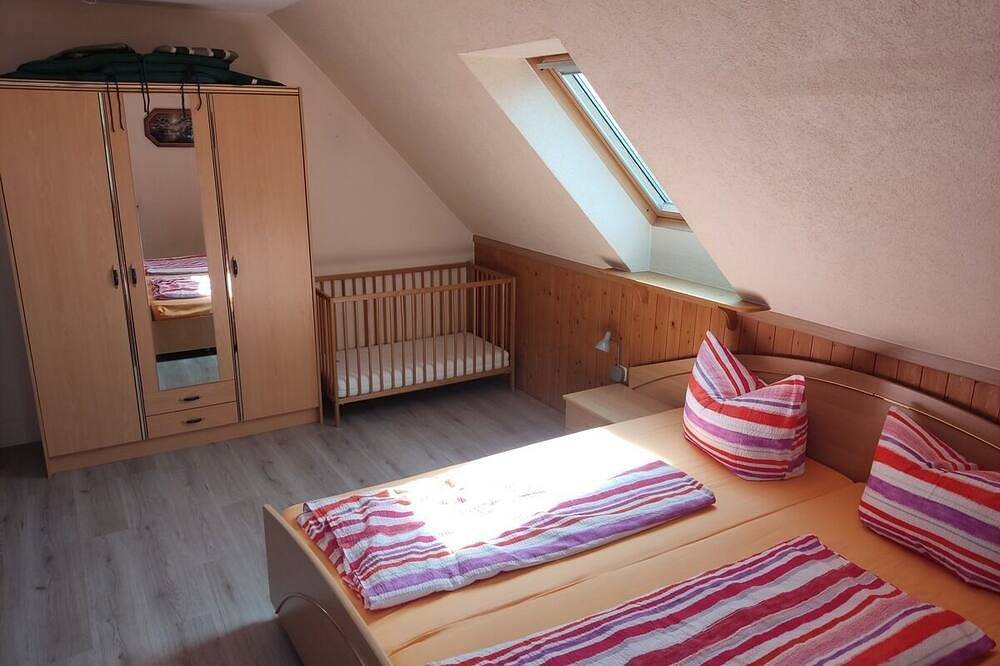 Ganze Wohnung, Komfortable Whg. mit Balkon, Seeblick & familienfreundlicher Ausstattung in Warthe, Rankwitz