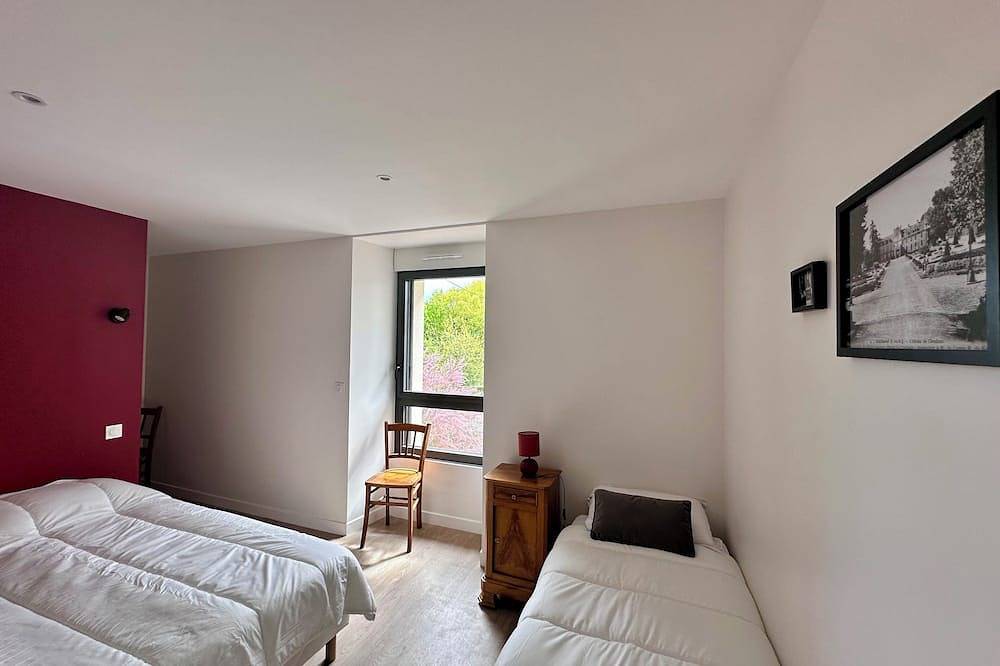 Entre St Malo et Rennes, grande maison 12 couchages Chez Yvonne in Irodouër, Région de Rennes