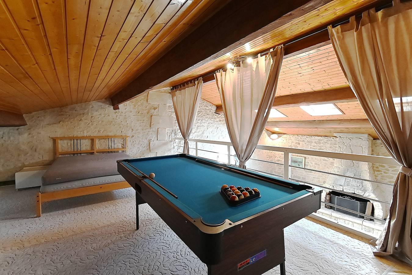 Les Vents de Gironde - Maison en pierre, piscine in Chenac-Saint-Seurin-d'Uzet, Saintes region