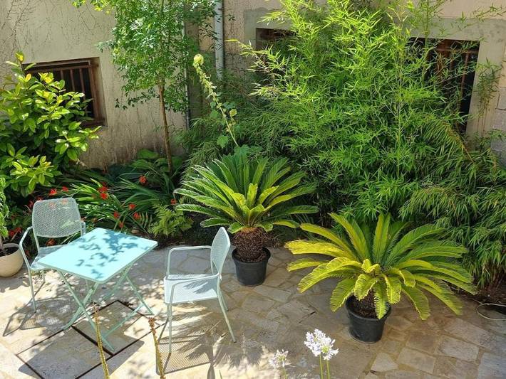 Appartement de vacances pour 2 personnes, avec vue ainsi que terrasse et jardin