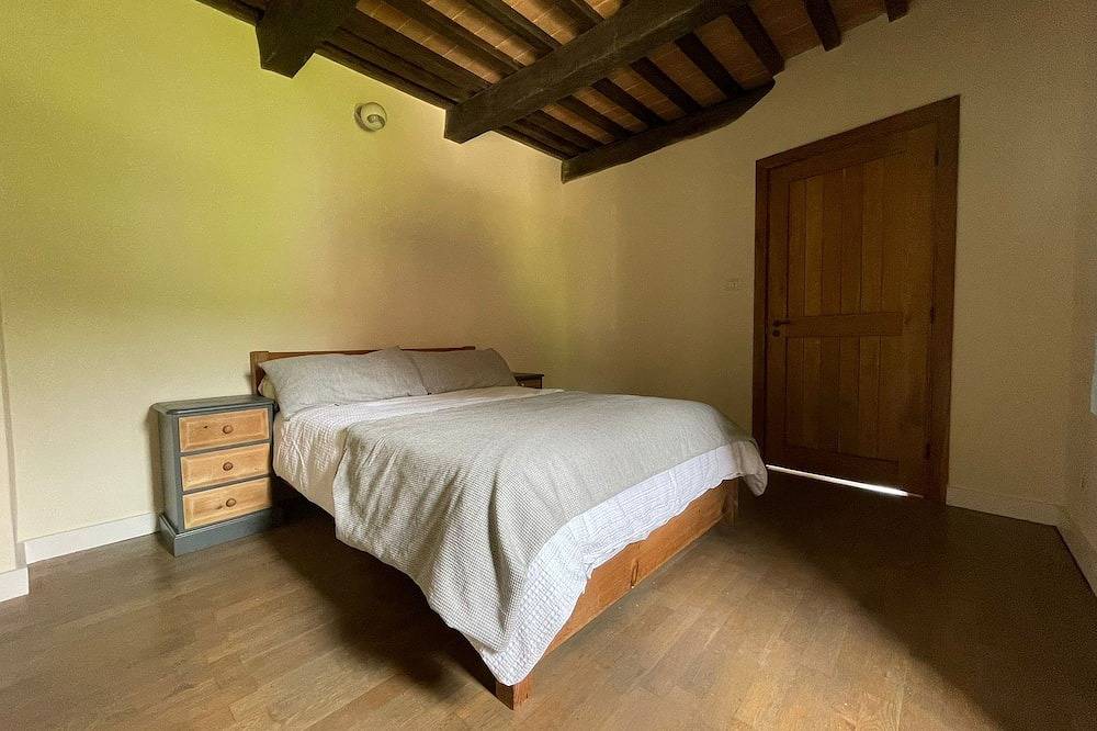 Italian Villa with private pool and spectacular views in Gualdo, Parco nazionale dei Monti Sibillini