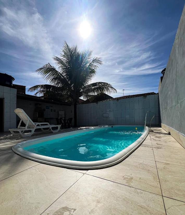 Casas e apartamentos de temporada para 16 pessoas, com piscina em Mongaguá