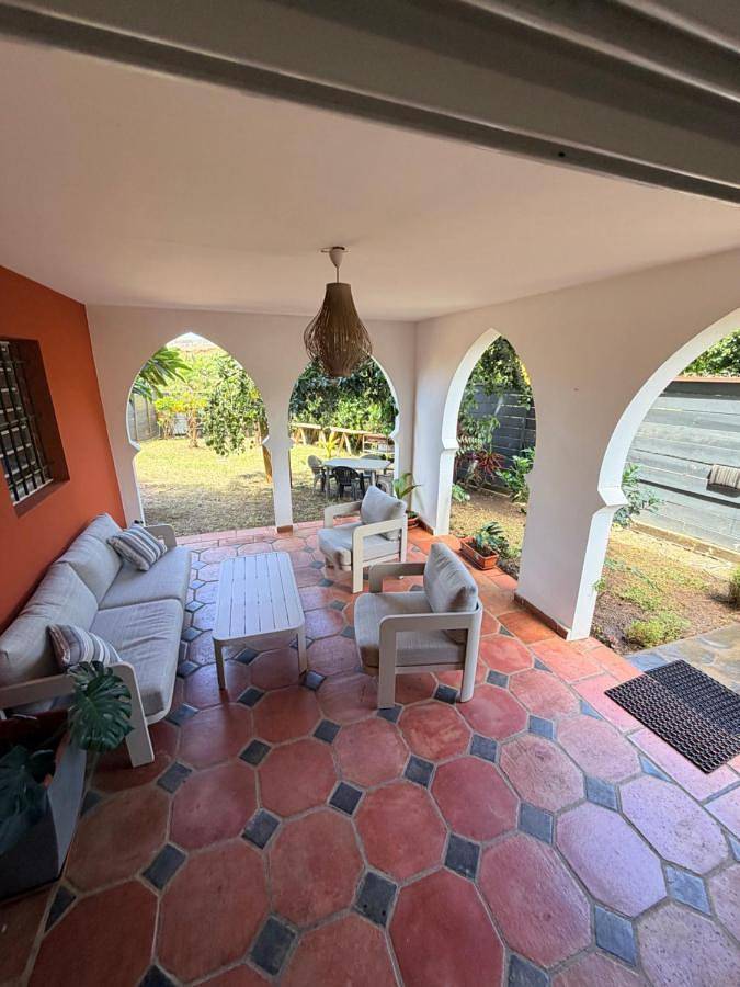 Gîte pour 4 personnes, avec terrasse à Koungou