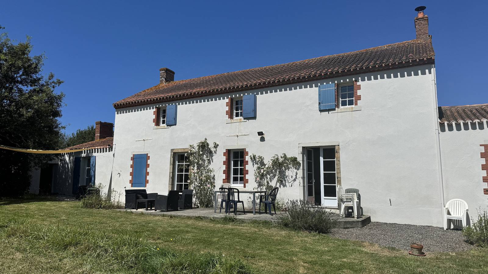 Gîte Les Fragonnettes - Groupe & Loisirs in Saint-Julien-des-Landes, Vallée de la Loire