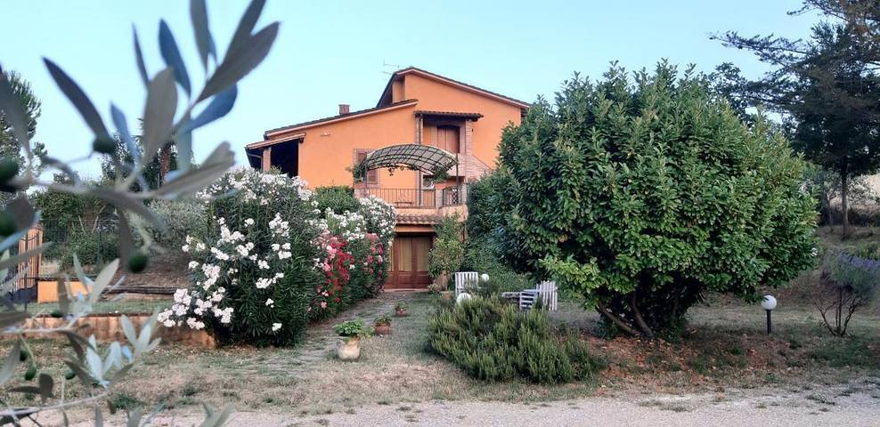 Gîte pour 4 personnes, avec jardin et vue, animaux acceptés à Bevagna - 4