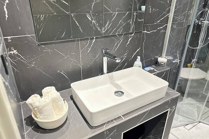 Apartamento entero, Terrace, Baby crib, Fast Wlan, Quiet location in Offenbach, Hesse del Sur