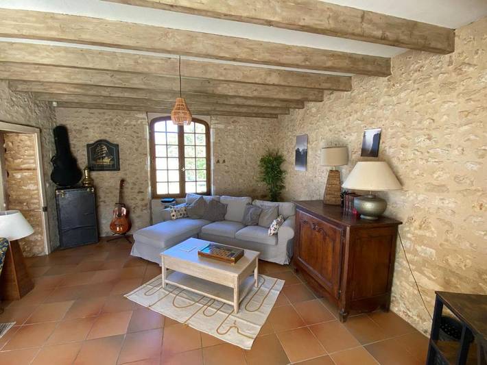 Location de vacances pour 8 personnes, avec terrasse et piscine à Sainte-Foy-de-Longas - 4