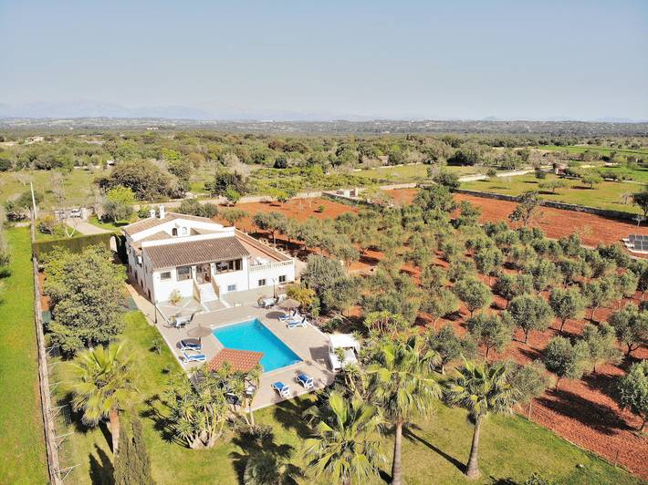 Casa de vacaciones para 6 personas, con terraza y jardín en Ariany