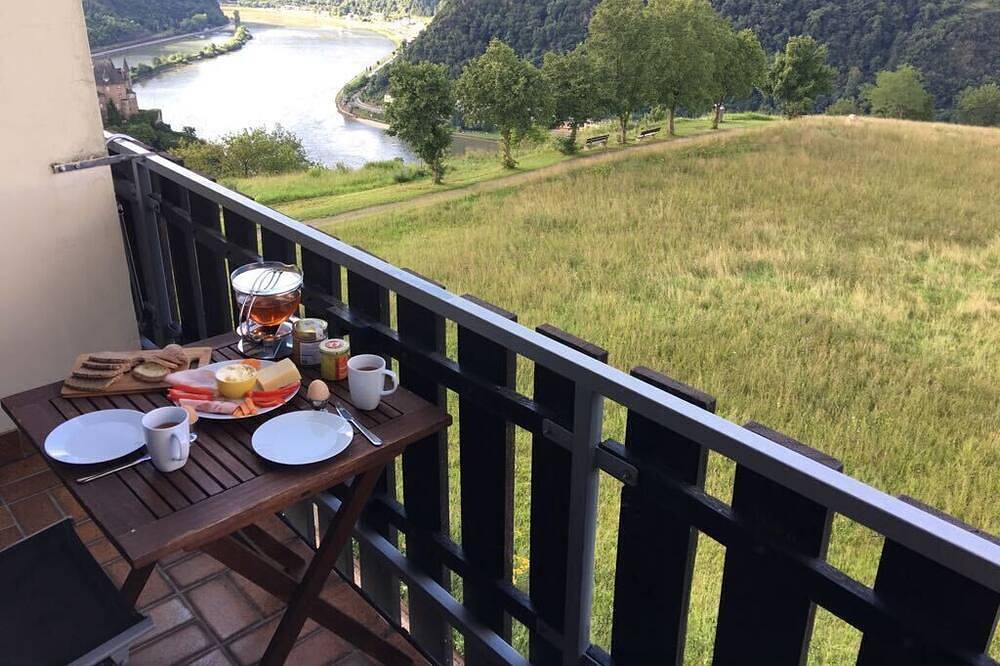 Ganze Wohnung, Der Rückzugsort Mit Dreiburgenblick ! in Sankt Goarshausen, Mittelrhein