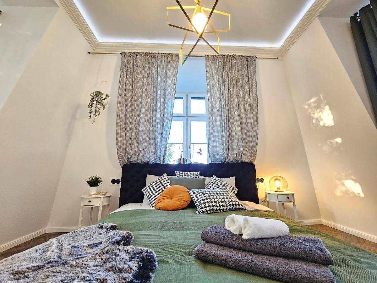 Cały apartament, Old Apartament 3 Maja by 4M Design Dąbrowa Górnicza in Dąbrowa Górnicza, Śląsk