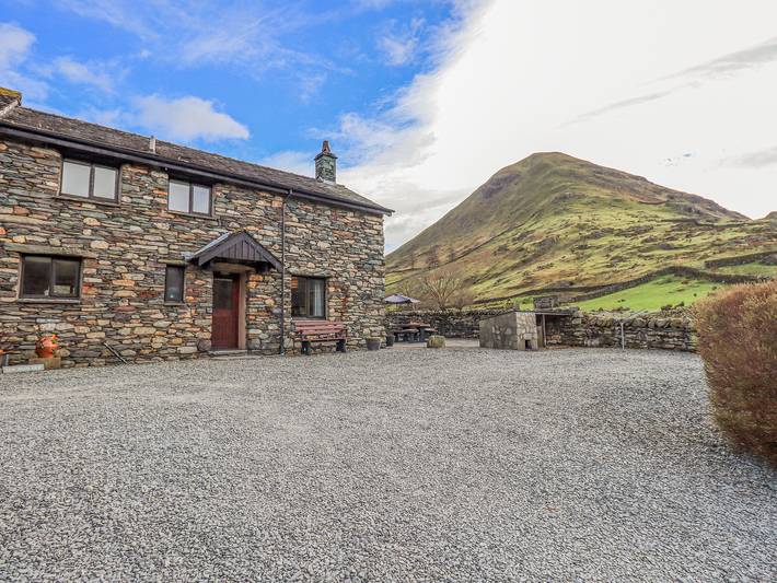 Glamping for 6 people in the Lake District