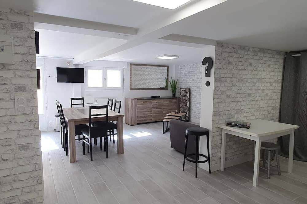 Ganze Wohnung, Apartment 60 m² with small garden 400m from a beach in Dinard, Saint-Malo und Umgebung