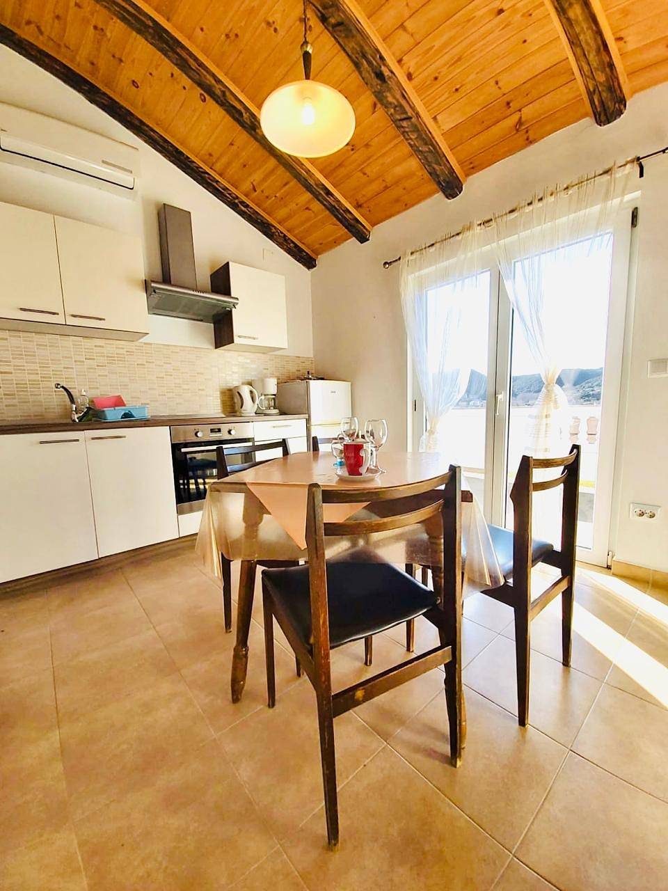Appartement entier, Ferienwohnung in Supetarska Draga mit Meerblick, Balkon, Klimaanlage, W-Lan (4325-2) in Supetarska Draga, Rab
