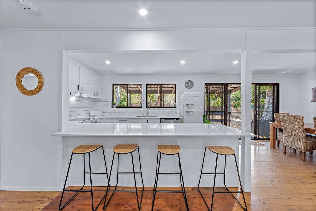 Coastal Cottage - Pets Welcome, Boat Parking, Walk to Beach & Shops in Cannonvale, Mackay Region