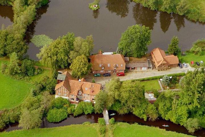 Ferienwohnung für 2 Personen, mit Terrasse und Garten sowie Seeblick in Hermannsburg