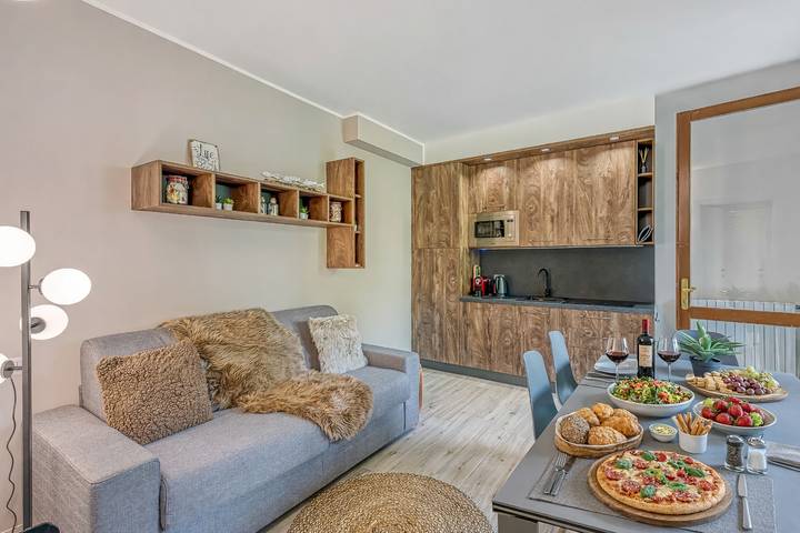 Gîte pour 4 personnes, avec terrasse, adapté aux familles dans Porlezza - 4