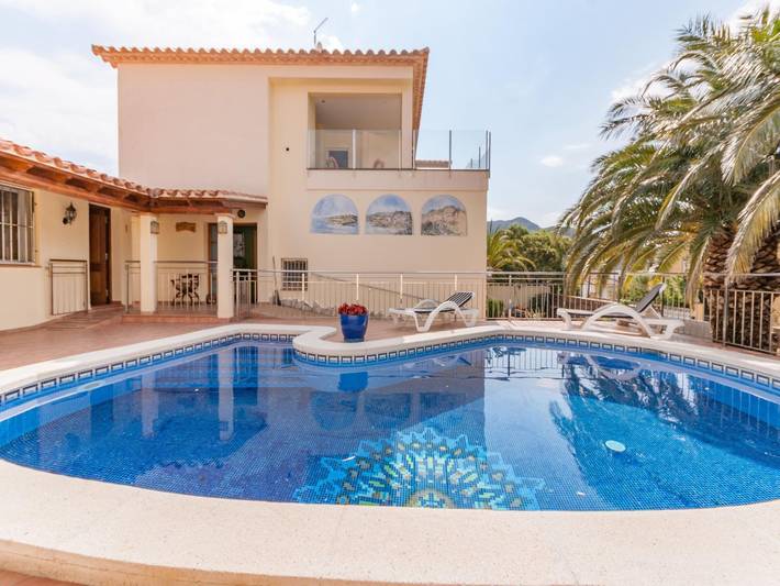 Maison de vacances pour 10 personnes, avec piscine et jardin dans El Mas Fumats