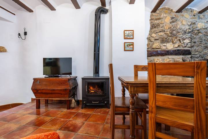 Apartamento entero, Apartamento 'Loft Cuco' con vistas a la montaña y Wi-Fi in Puebla de Benifasar, Massis dels Ports