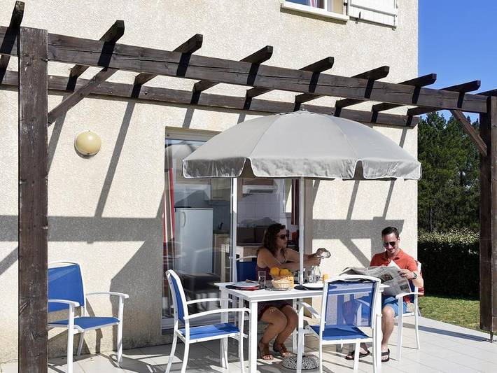 Résidence Odalys Référence Le Domaine des Hauts de Salavas - Apartment 5 persons - 2 rooms for 4/5 people in Salavas, Ardèche