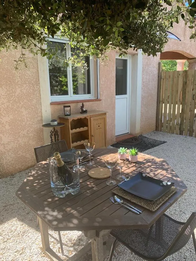 Apartamento de vacaciones para 2 personas, con terraza y jardín - 1