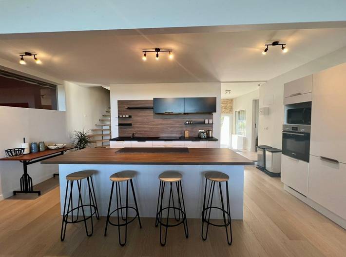 Gîte pour 12 personnes, avec piscine ainsi que terrasse et jardin à Olonne-sur-Mer - 4