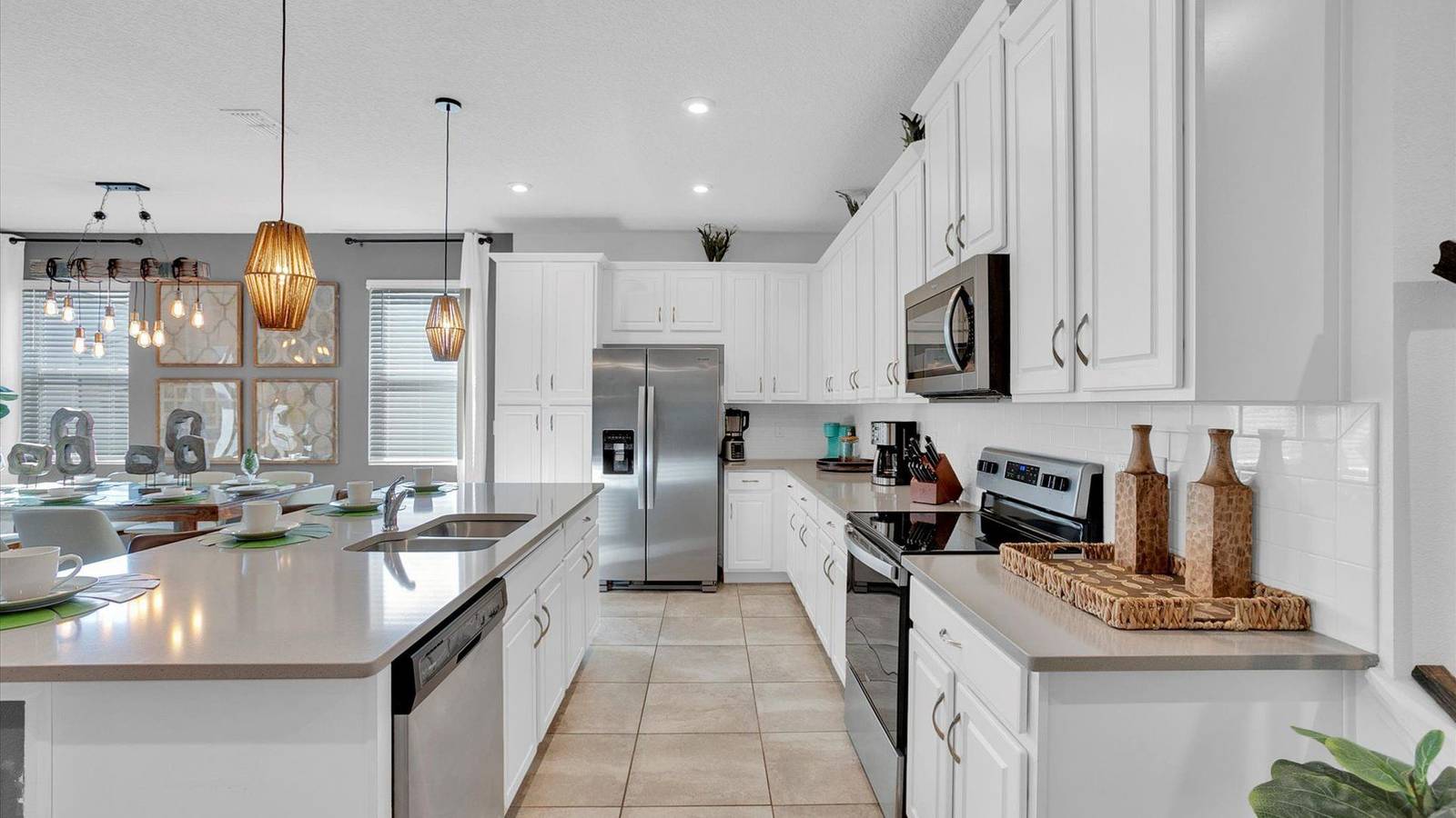 Luxury Contemporary Style Townhome on Solara Resort, Orlando Townhome 6279 in Condado de Osceola