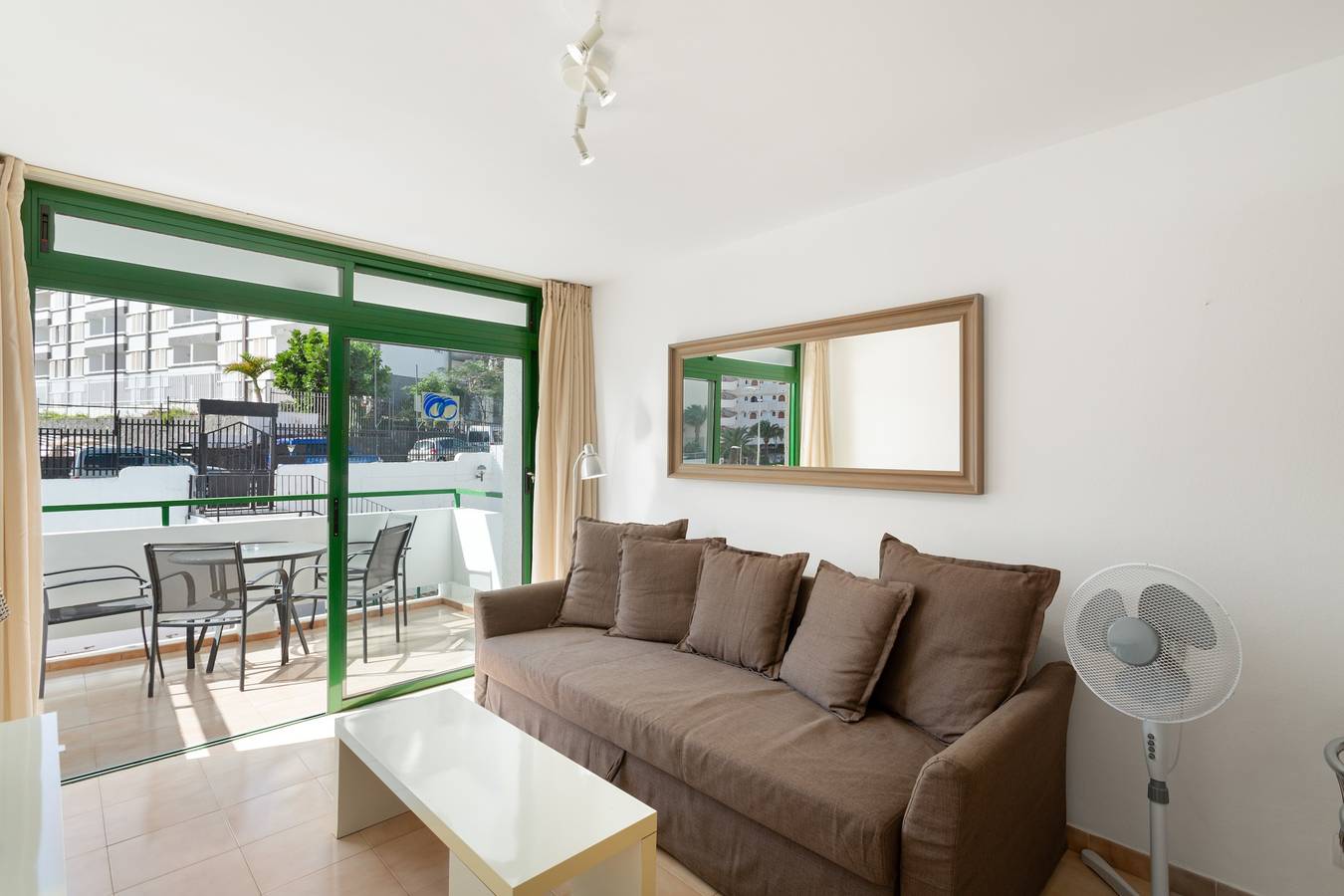 Ganze Wohnung, Ferienwohnung 'Apartamento Yumbo Centro' mit Gemeinschaftspool, privatem Balkon und Wi-Fi in Maspalomas, San Bartolomé de Tirajana