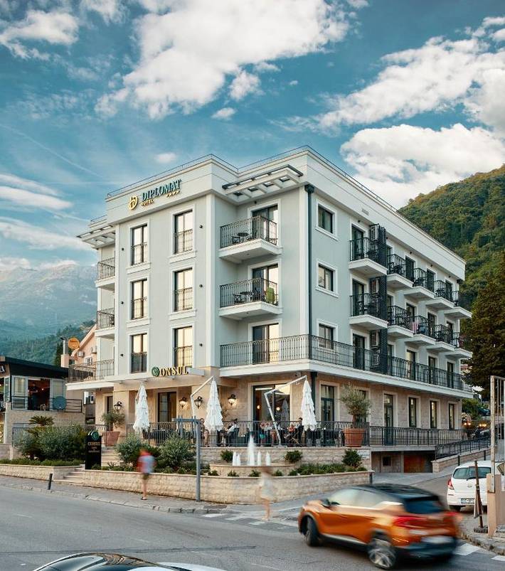 Hôtel pour 2 personnes, avec jardin ainsi que vue et piscine