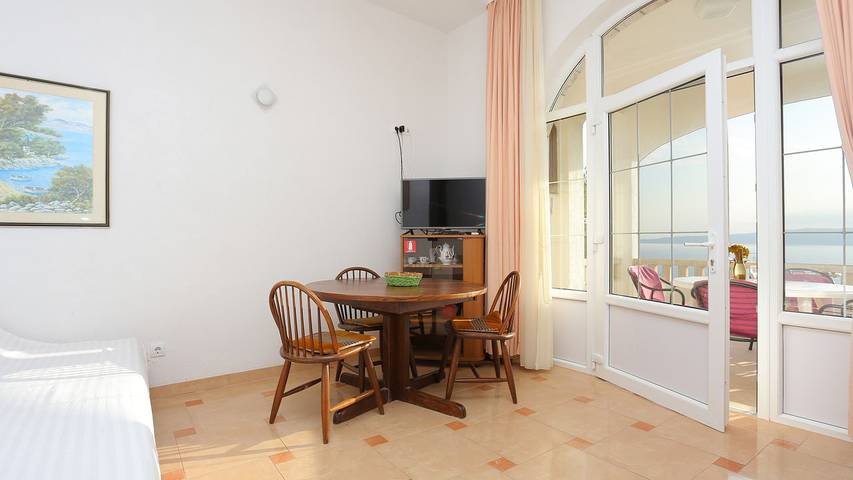 Ferienwohnung für 3 Personen, mit Terrasse in Brela - 2