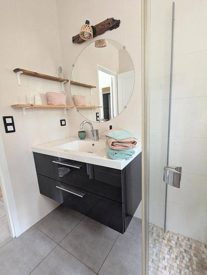 Chambre d’hôte pour 2 personnes, avec terrasse et piscine ainsi que vue et jardin à Loubressac - 3