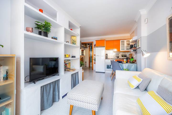 Apartamento inteiro, Apartamento 'Formentor Gloria' com vista para a montanha, Wi-Fi & Terraço in Port de Pollença, Pollença