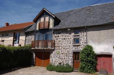 Gîte pour 6 personnes, avec jardin à Vernines