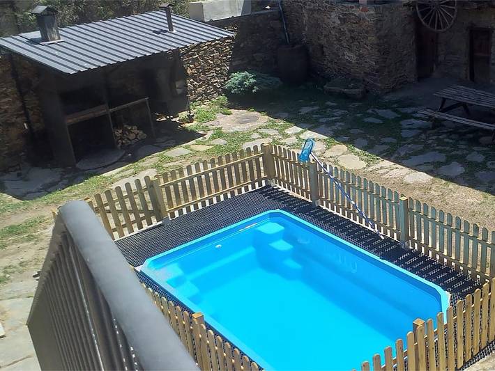 Casa rural para 12 personas, con Balcón/Terraza y Piscina en Baixa Cerdanya