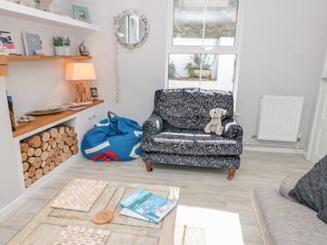 Cottage for 4 People in Dartmouth, Devon, Photo 3