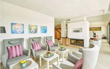 Villa in Santa Eulària des Riu, Ibiza Osten für 12 