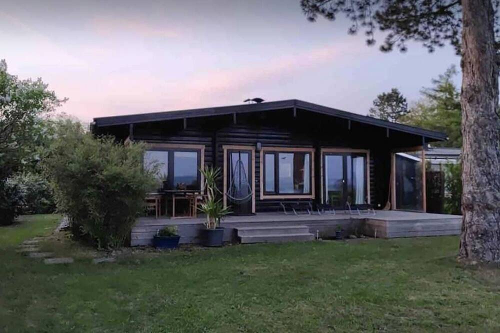 Ruhiges Holzhaus am Feldrand in Starzach, Neckar-Alb