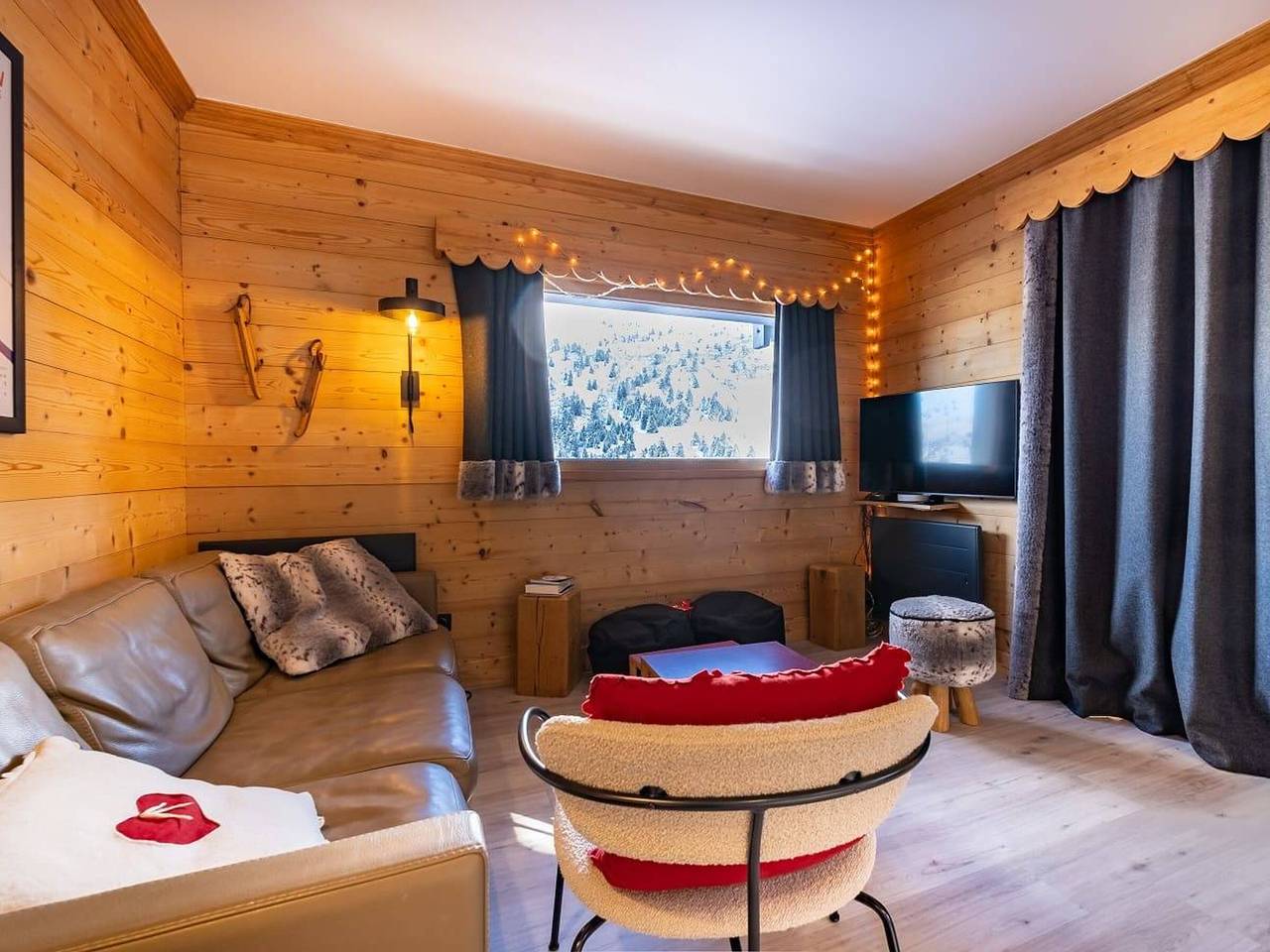 Ganze Wohnung, Méribel Mottaret Condo - Ski-In/Ski-Out, 3 Zimmer, 8 Pers, Wifi in Méribel-Mottaret, Les Allues