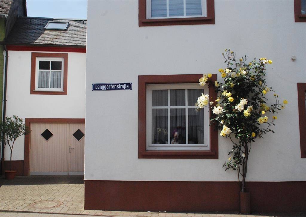 Ganze Ferienwohnung, 2-Bettwohnung *** in Schweich, Moseleifel