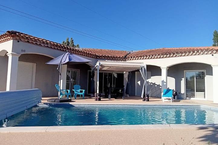 Chalet para 6 personas, con jardín además de terraza y jacuzzi - 1