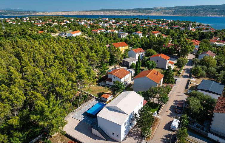 Encantador apartamento a 1,5 km de la playa: 2 dormitorios, con piscina, terraza y wifi in Starigrad, Region de Zadar