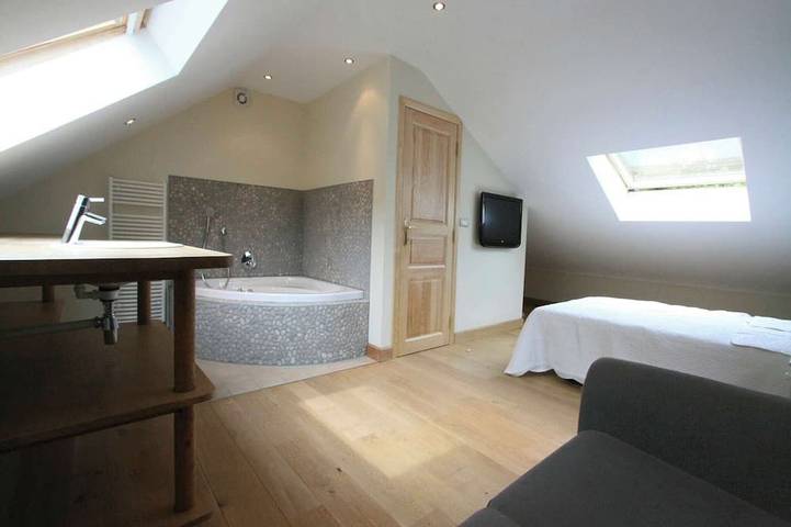 Gîte pour 12 personnes, avec jardin, animaux acceptés à Hamoir - 4