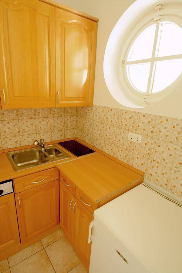 Gîte pour 6 personnes, avec jardin et balcon ainsi que vue sur le lac et vue à Tihany - 4