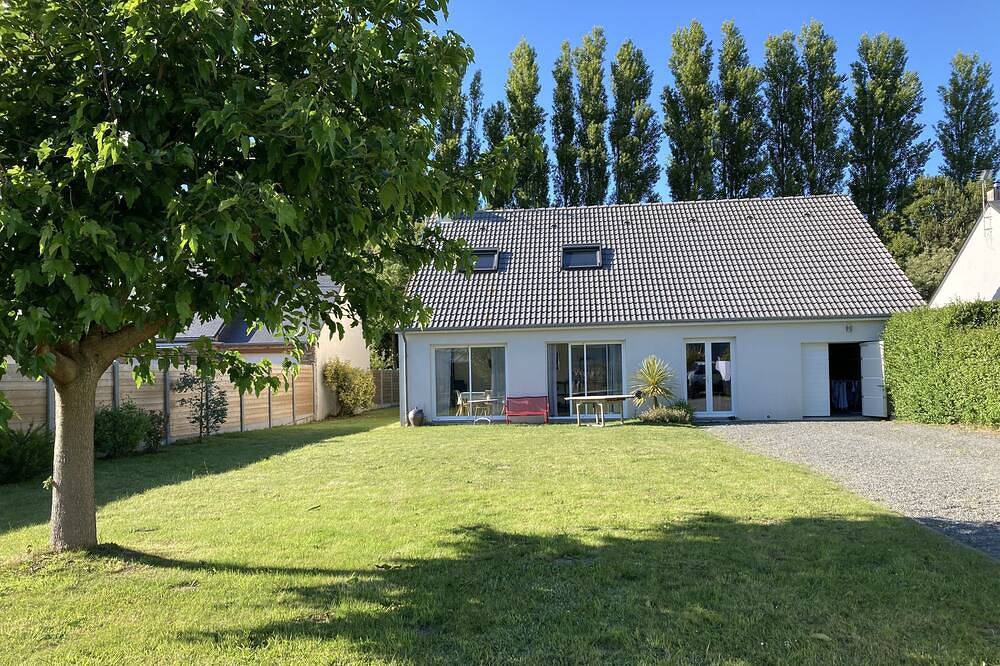 Haus 10 Gehminuten vom Strand entfernt, komfortabel, hell mit Garten nach Süden in Lingreville, Coutances und Umgebung
