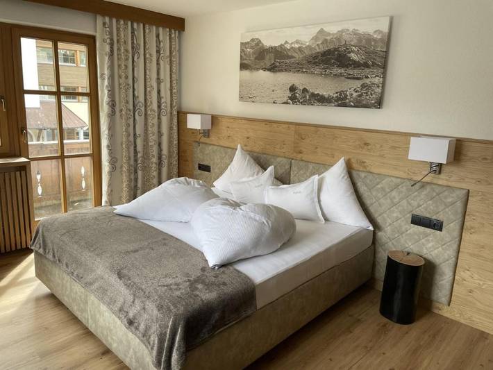 Ferienwohnung für 2 Personen, mit Ausblick und Garten sowie Sauna in Ischgl - 3