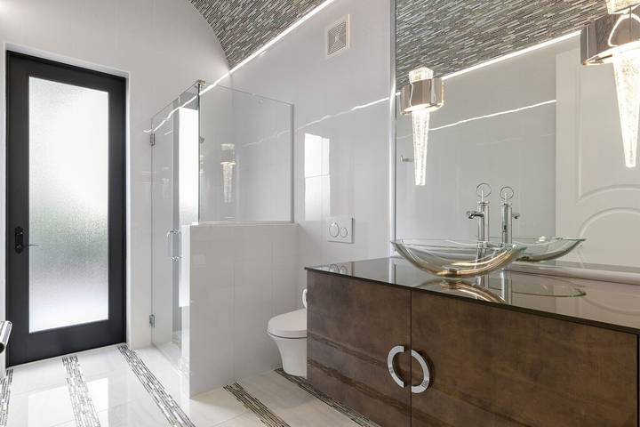 Holiday home for 28 people, with garden and hot tub in the USA