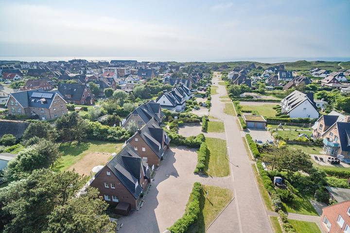 Ganze Wohnung, Wellness zwischen Dorfteich und Dünen. in Wenningstedt, Sylt