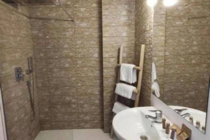 Apartamento entero, Lujosa Suite en plena naturaleza. Jacuzzi, chimenea y unas vistas increíbles. in Grazalema, Pueblos Blancos