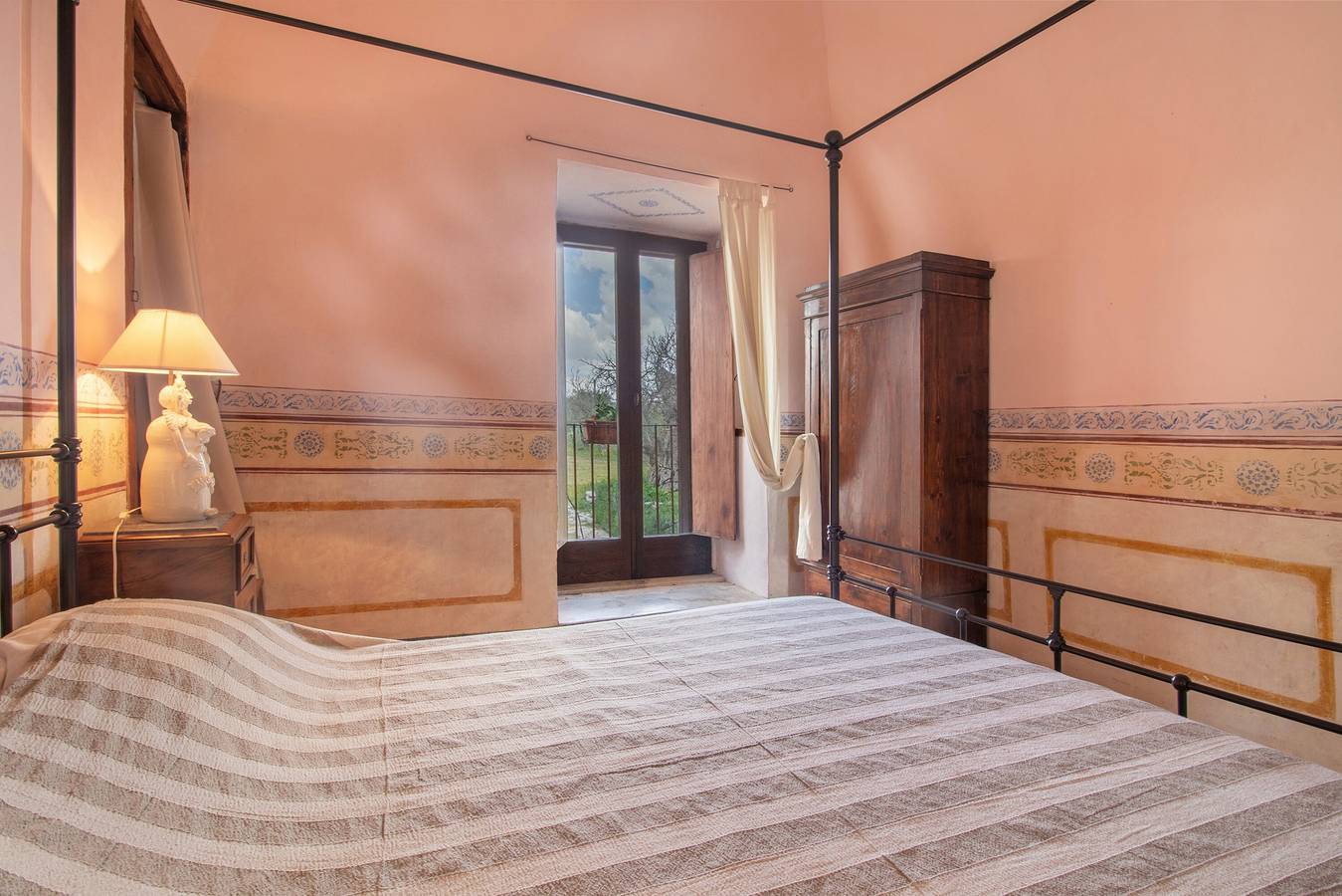 Appartement entier, Appartement 'Cerere' avec terrasse partagée, Wi-Fi et climatisation in Bisceglie, Barletta-Andria-Trani