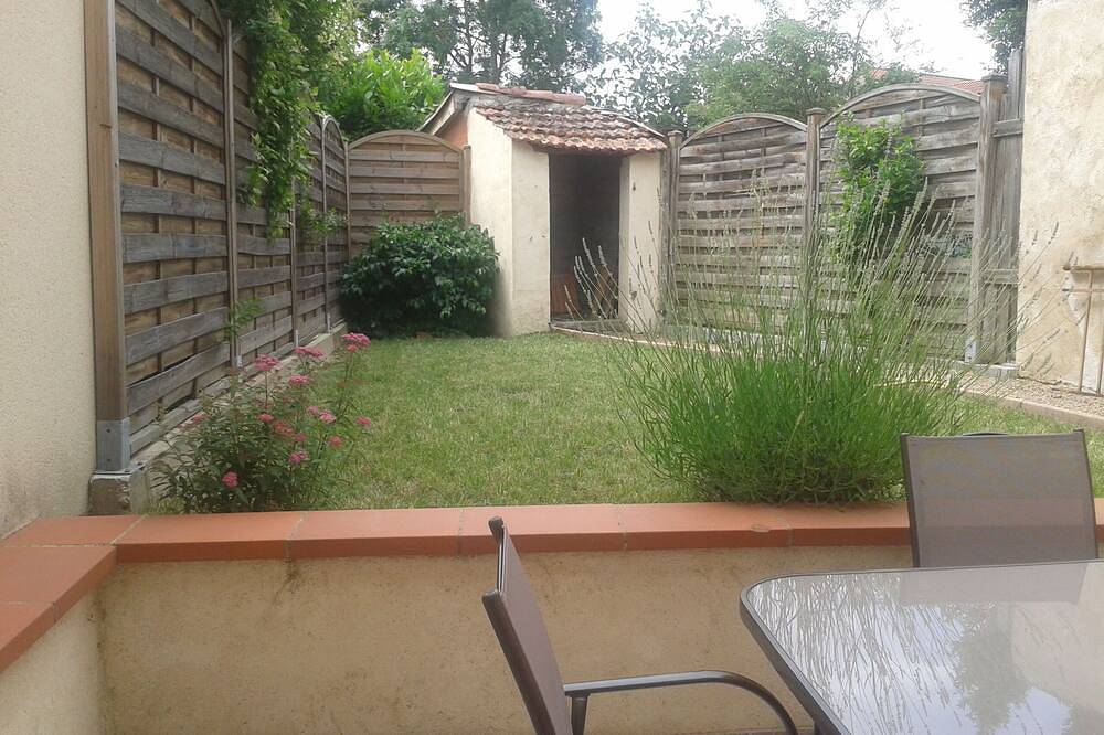 Maison de caractère pour 4  Albi centre ville, jardin, Wi-Fi, parking . in Albi, Région d'Albi